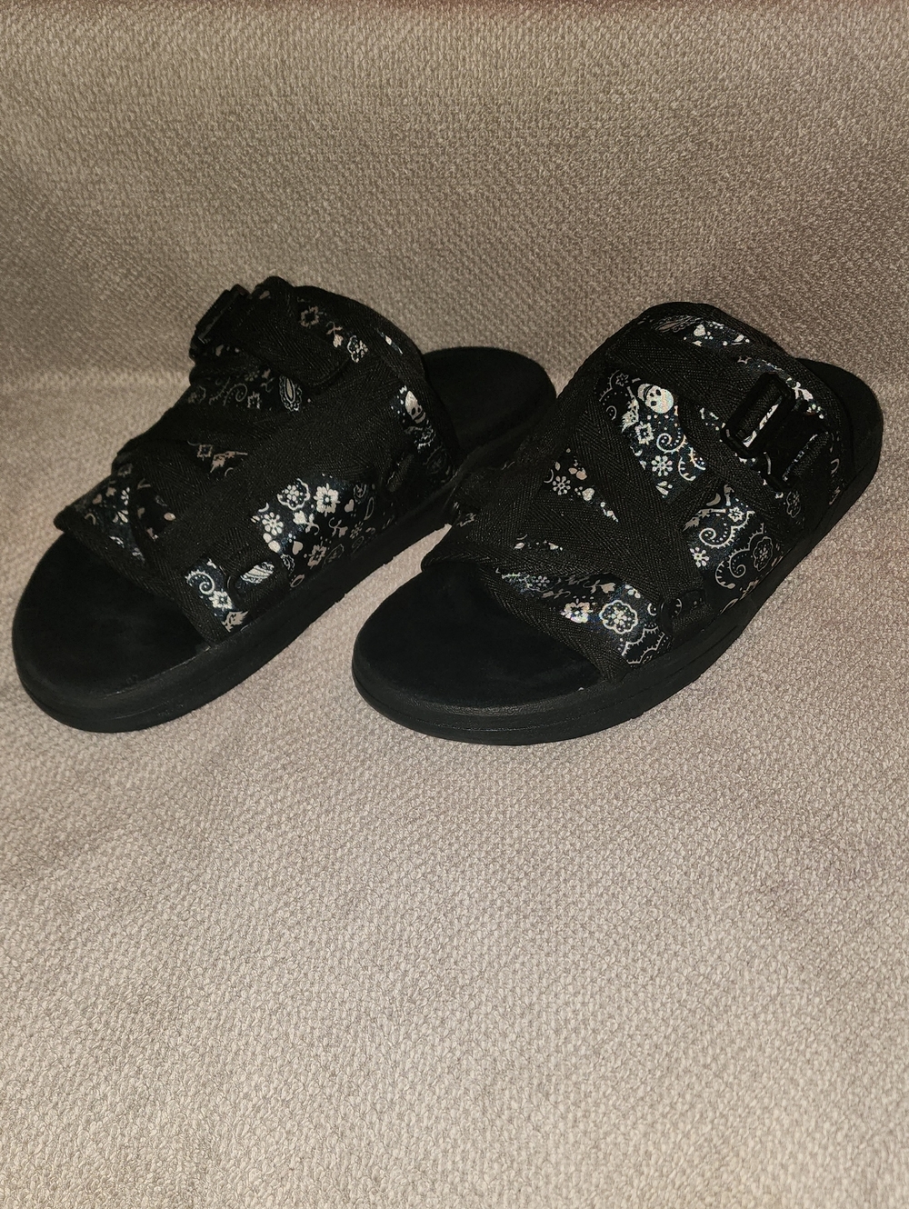 Draco Paisley Slides